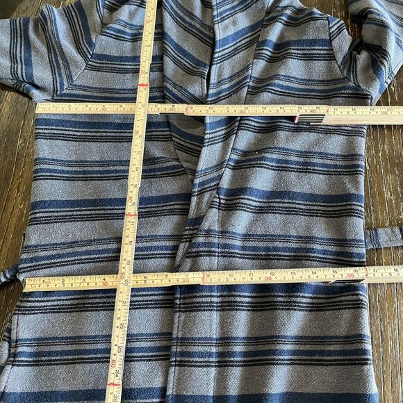 UGG Men’s Hooded Robe Size Small – Blue & Gray Striped Lounge Robe - Picture 11 of 11